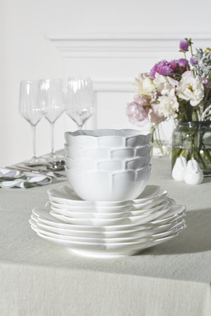 Lenox Studio 1414 Bone China Dinnerware Set Scalloped Edge Elegant Gloss Finish for Everyday Dining Curve 12-Piece 898753