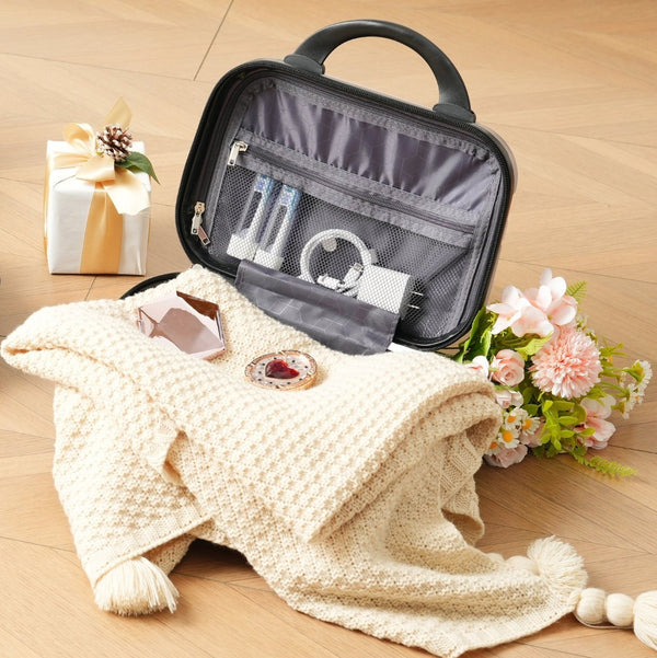 English Elm Hardshell Abs Four Piece Luggage Set with Spinner Wheels and Tsa Lock for Travel N730P368200M