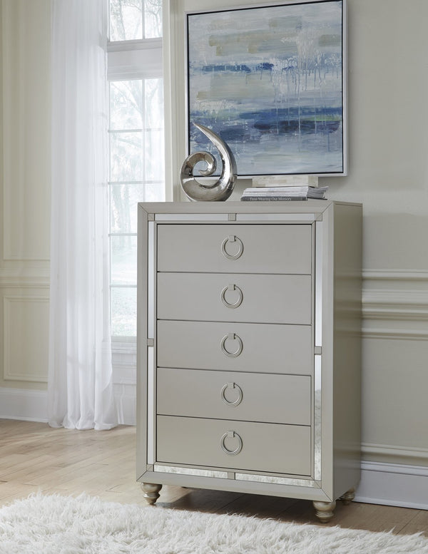 English Elm CHLOE Mirrored Gemstone Silver Chest with Spacious Drawers, Bun Feet and Center Metal Glide Elegance Silver+Grey 36.38 L x 19.75 W x 49.25 H B201P215913
