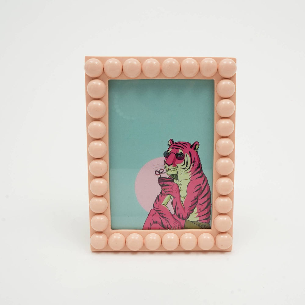 English Elm Delightful Candy Tender Peach Picture Frame 4x6" — Chic Resin Photo Frame, Trendy Lilac-Peach Accent, Gift-Ready Decor B346P356166