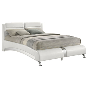 English Elm Caledonia White Sleigh Bed Upholstered in Premium Leatherette with Curved Headboard & Chrome Legs B062S00669
