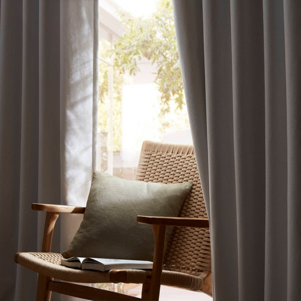 English Elm 2-pk Blackout Curtain Panels Quilted Thermal Noise Reducing Bedroom Privacy Drapes White B035P496615