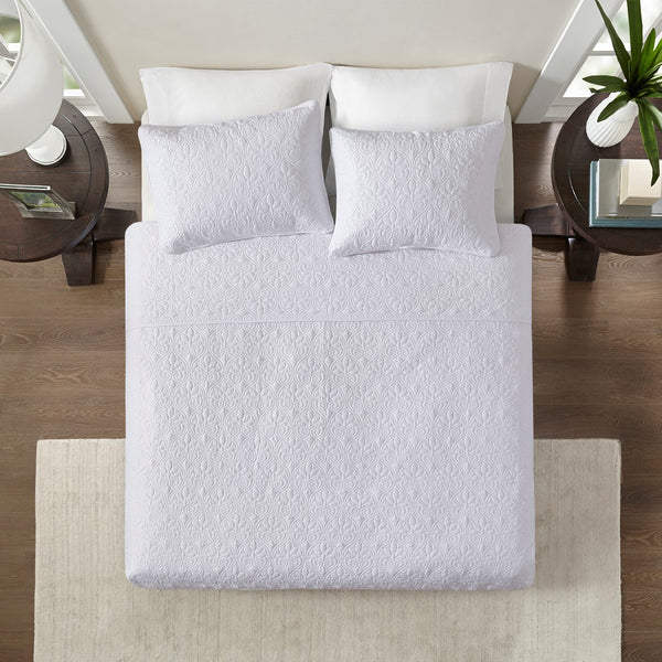 English Elm Reversible Madison Park Quebec Quilt Set King/Cal King with Prewashed Cotton Fill, Antimicrobial Finish White 17.72 L x 15.35 W x 7.09 H B03597392