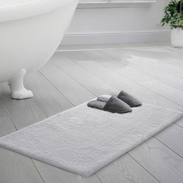 JLA Home Madison Park Signature - Bath Rug Plush Contour Microfiber with Quick-Dry Tech, Non-Slip Latex Backing, OEKO-TEX Safe Comfort Silver MPS72-173