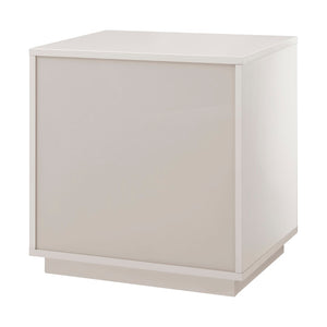 EuroStyle Tresero Nightstand in High Gloss Warm Gray