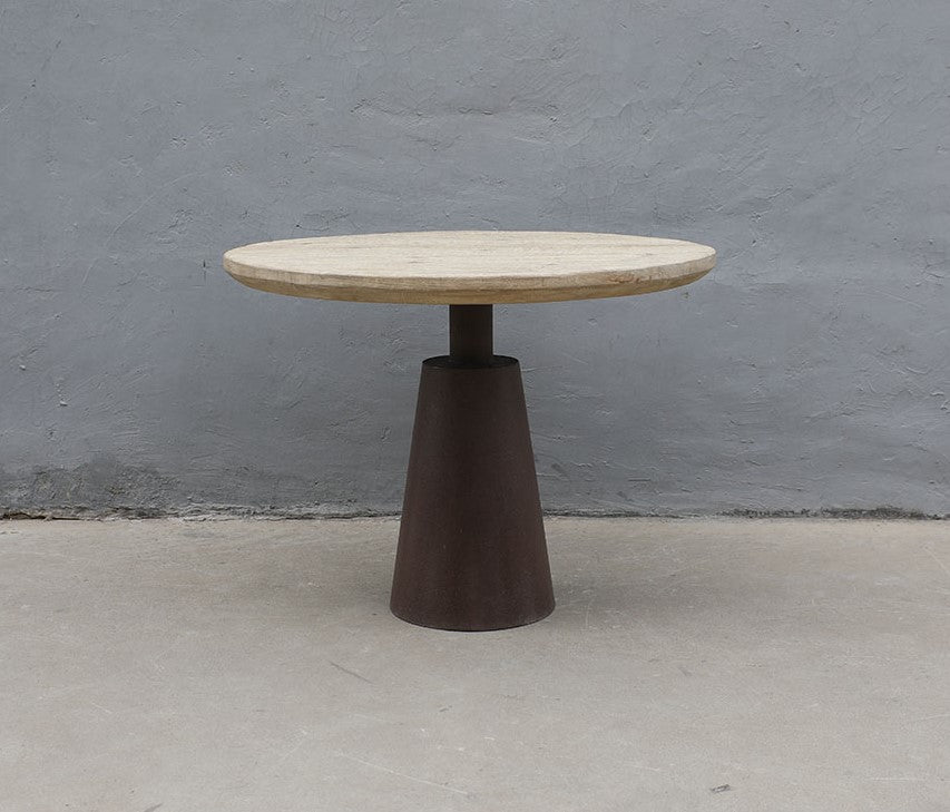 Lilys 39" Pedestal Round Table Weathered Natural 90720140