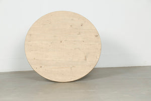 Lilys 39" Pedestal Round Table Weathered Natural 90720140