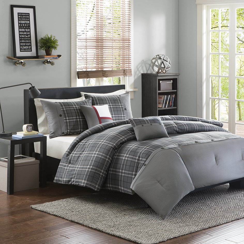 JLA Home Intelligent Design - Comforter with Grey & White Plaid, Tailored Pieced Foot and Button Accents, Antimicrobial Finish 104 L x 90 W x 1H ID10-501