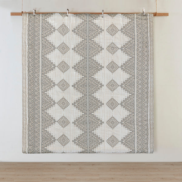 JLA Home Madison Park - 4 Boho-Inspired Printed Comforter Set with Microfiber, OEKO-TEX Fabric, Neutral Geometric Style 90 L x 90 W x 1.5H MP10-8337