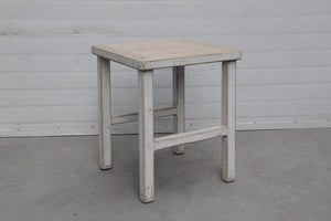 Lilys Song Side Table Antique Off White 9091-W