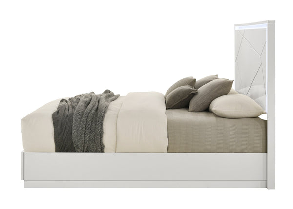 English Elm Esther Gloss White Silver Eastern King Bed with Led Headboard and Embossed Detail B2756S00026