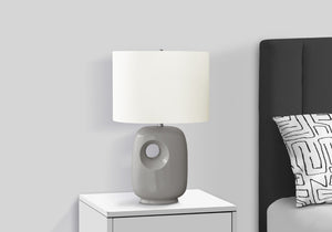 English Elm Lighting, Sculpted Ceramic Table Lamp with Ivory Fabric Shade for Modern Living Spaces Grey B2710P461845