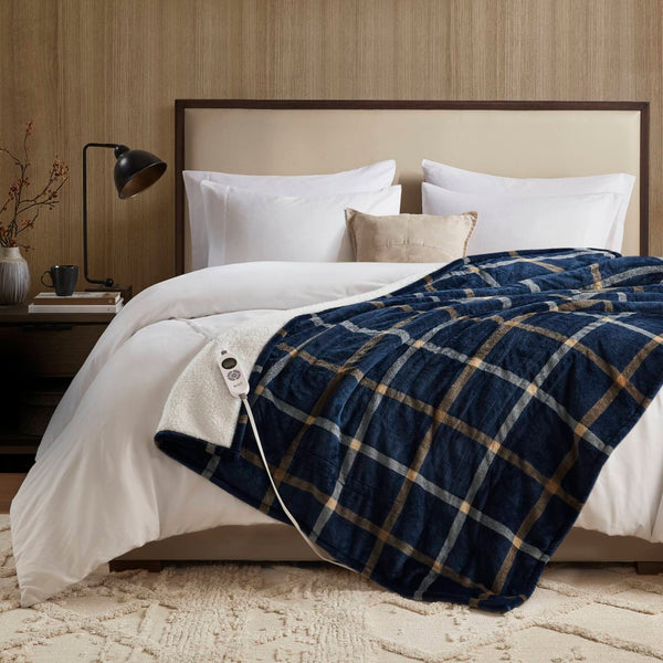 English Elm 1-piece Aztec Heated Throw with 12 Settings Auto Shutoff Soft Ivory Boho Blanket Navy Multi B035P408332