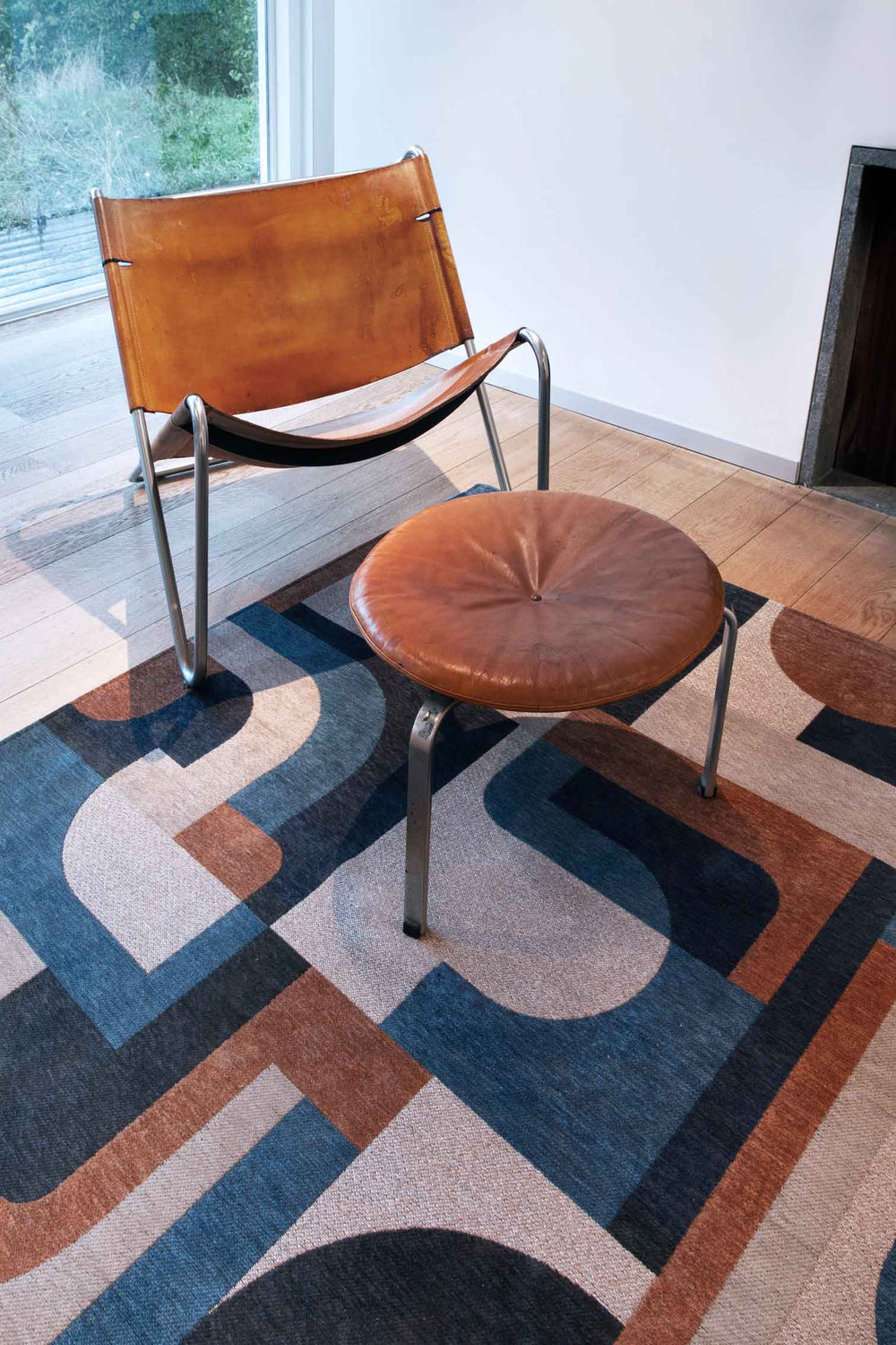 Louis de Pootere Nuance Module 100% PET Poly Mechanically Woven Jacquard Flatweave Geometric Rug Camel Blue 4'7"