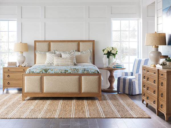 Lexington Barclay Butera Crystal Cove Upholstered Panel Bed - Coastal Elegance With Sophisticated Design For Your Bedroom Retreat Sandstone  920-134c