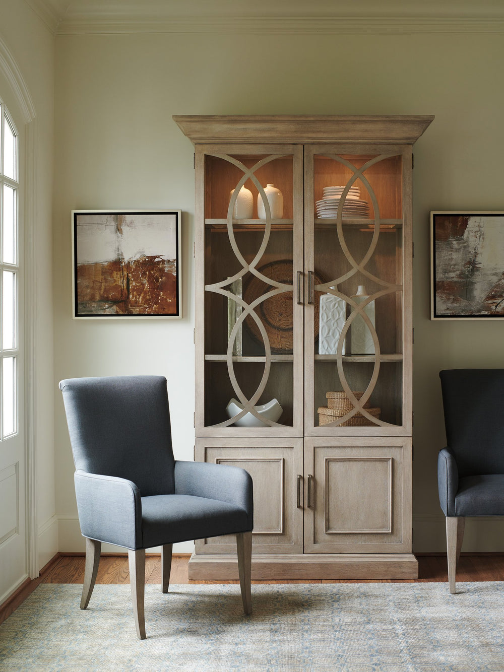 Lexington Barclay Butera El Matador Curio - Elegant Metal Fretwork, Adjustable Glass Shelves, And Led Touch Lighting Design Dune  926-864