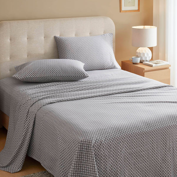 JLA Home True North by Sleep Philosophy - 100% Cotton Flannel Snowflake Sheet Set – 160gsm Brushed Warmth, Deep-Pocket Fit, Soft Breathable Winter Comfort TN20-0623