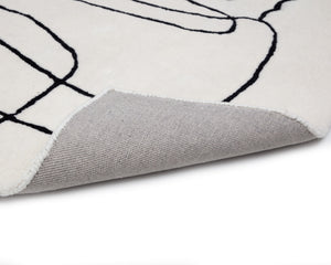 Sunpan Tilda Hand-tufted Wool Rug: Chic Monochrome Design In Soft Low Pile For Elegant Home Décor White Wool 111978