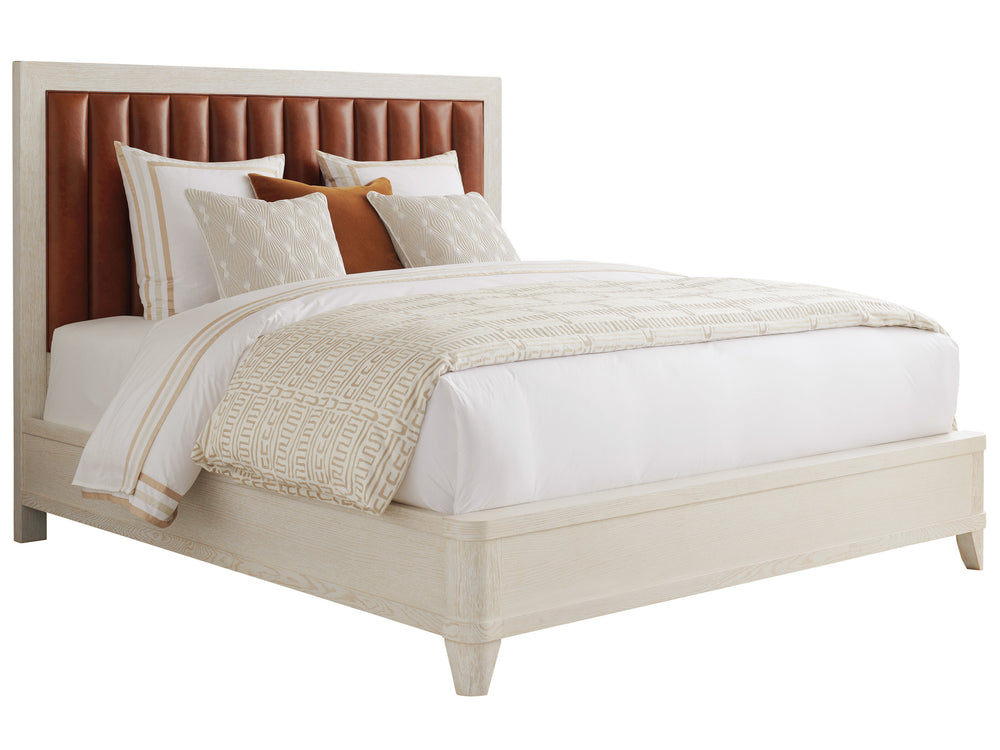 Lexington Barclay Butera Cambria Upholstered Bed - Luxurious Relaxed Modern Design With Padded Channeling For Comfort Monterey  931-154c