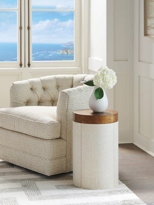 Lexington Barclay Butera Crest Round End Table - Sophisticated Wooden Design With Elegant Calais Brass Metal Finish For Luxury Living Monterey  931-951