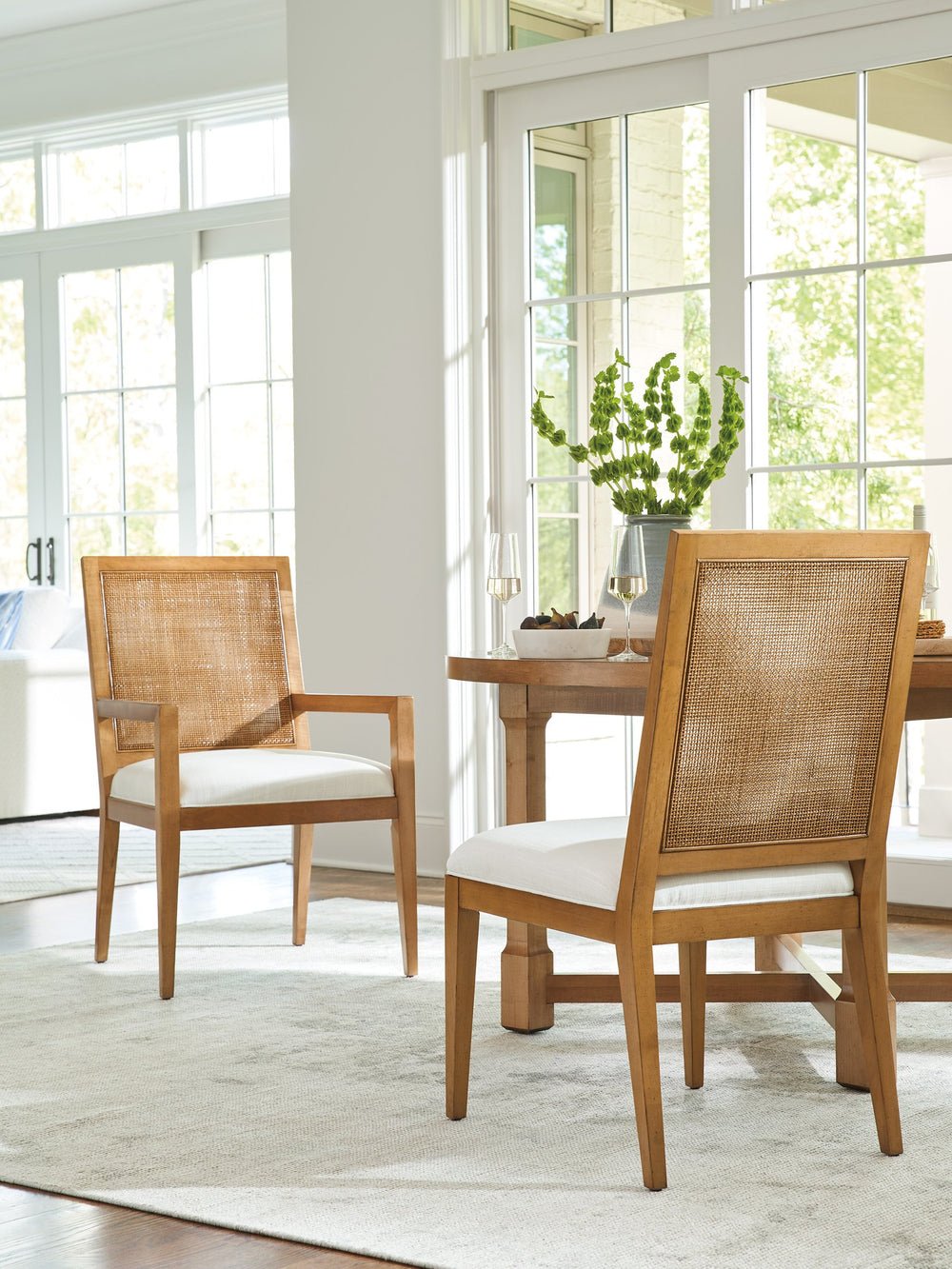 Lexington Barclay Butera Smithcliff Woven Arm Chair - Timeless Elegance With Cozy Comfort And Stain-resistant Performance Fabric Table Rock  934-881-01