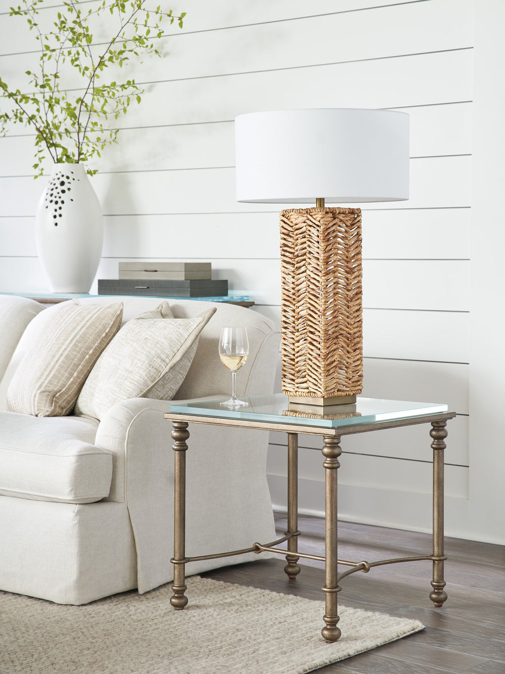 Lexington Barclay Butera Bluff Metal End Table With Textured Brass Base And Elegant Ultra-clear Glass Top For Any Space Table Rock  934-953c