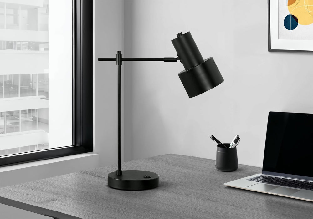 English Elm Lighting, Matte Black Metal Task Lamp with Usb Port Adjustable Shade for Desk or Nightstand B2710P220108
