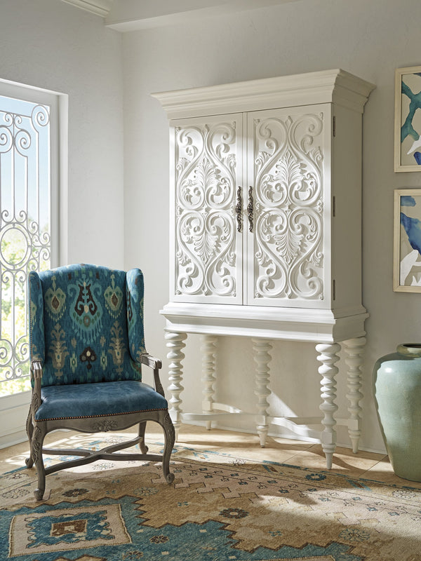 Lexington Barclay Butera Arezzo Bar Cabinet With Mirrored Back, Led Lighting, Adjustable Glass Shelves, And Elegant Design Polo Mallet White  937-961c