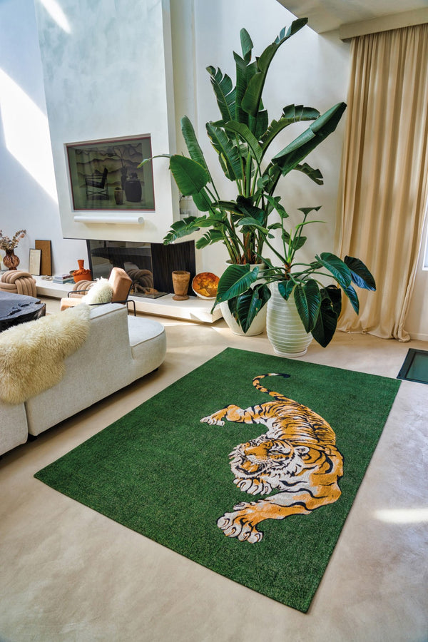 Louis de Pootere Pop Tiger 100% PET Poly Mechanically Woven Jacquard Flatweave Novelty / Seasonal Rug Green On Fire 7'10"