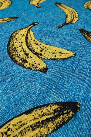 Louis de Pootere Pop Banana 100% PET Poly Mechanically Woven Jacquard Flatweave Novelty / Seasonal Rug California Blue 7'10"