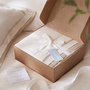 English Elm 3-Piece Queen Coverlet Set Matelassé Elegance with Two Shams — Soft Polyester-Rayon Texture, Durable Comfort Beige+White 6.15 L x 14.37 W x 12.6 H B035P381309