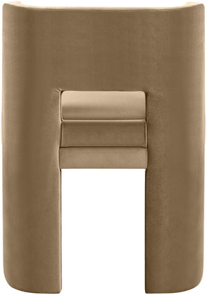 Meridian Furniture Zuno Sculptural Velvet Upholstered Dining Chair with Solid Wood Frame for Modern Interiors Beige 945Beige-C
