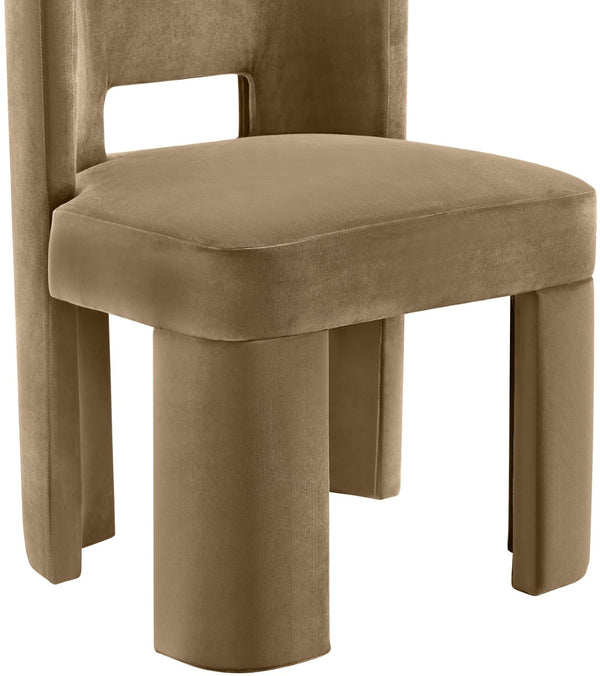 Meridian Furniture Zuno Sculptural Velvet Upholstered Dining Chair with Solid Wood Frame for Modern Interiors Beige 945Beige-C