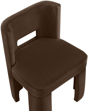 Meridian Furniture Zuno Sculptural Velvet Upholstered Dining Chair with Solid Wood Frame for Modern Interiors Brown 945Brown-C