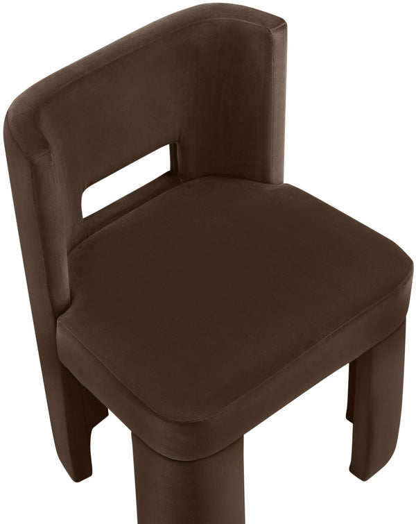Meridian Furniture Zuno Sculptural Velvet Upholstered Dining Chair with Solid Wood Frame for Modern Interiors Brown 945Brown-C