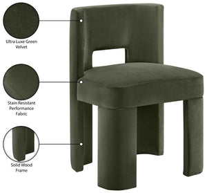 Meridian Furniture Zuno Sculptural Velvet Upholstered Dining Chair with Solid Wood Frame for Modern Interiors Green 945Green-C