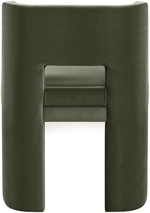 Meridian Furniture Zuno Sculptural Velvet Upholstered Dining Chair with Solid Wood Frame for Modern Interiors Green 945Green-C