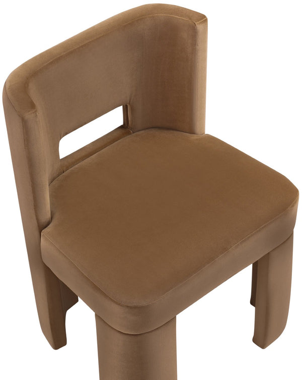 Meridian Furniture Zuno Sculptural Velvet Upholstered Dining Chair with Solid Wood Frame for Modern Interiors Saddle 945Saddle-C