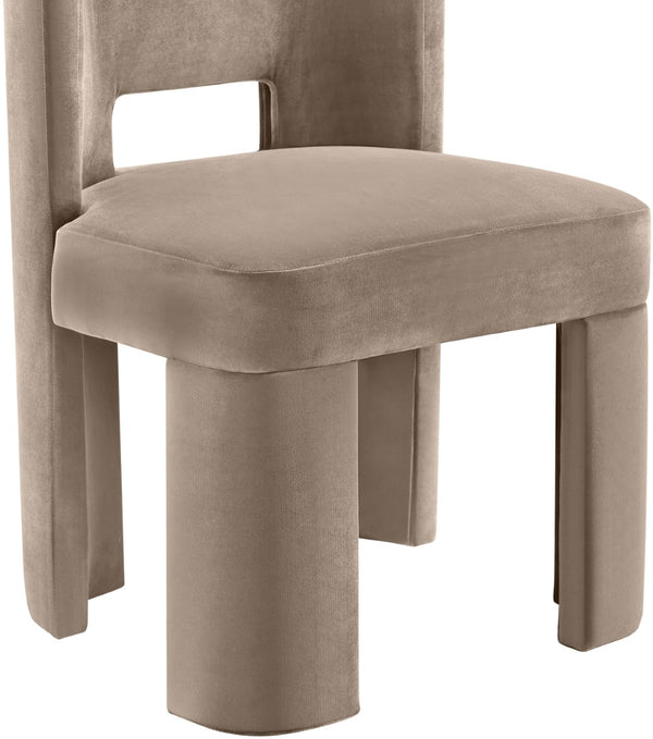 Meridian Furniture Zuno Sculptural Velvet Upholstered Dining Chair with Solid Wood Frame for Modern Interiors Taupe 945Taupe-C