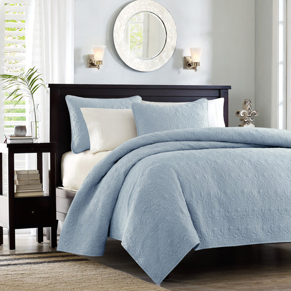 English Elm Reversible Madison Park Quebec Quilt Set Full/Queen with Prewashed Cotton Fill, Antimicrobial Freshness, Textured Cottage Style Blue 17.72 L x 15.35 W x 6.69 H B03597480
