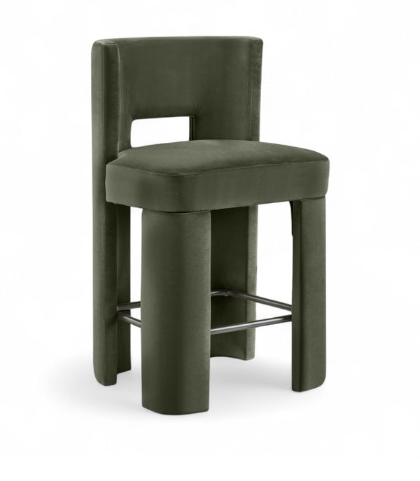 Meridian Furniture Zuno Velvet Upholstered Counter Stool with Solid Wood Frame and Matte Black Footrest for Kitchens Green 947Green-C
