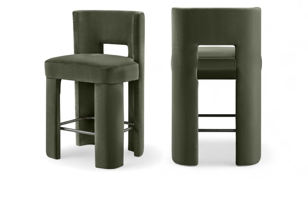 Meridian Furniture Zuno Velvet Upholstered Counter Stool with Solid Wood Frame and Matte Black Footrest for Kitchens Green 947Green-C