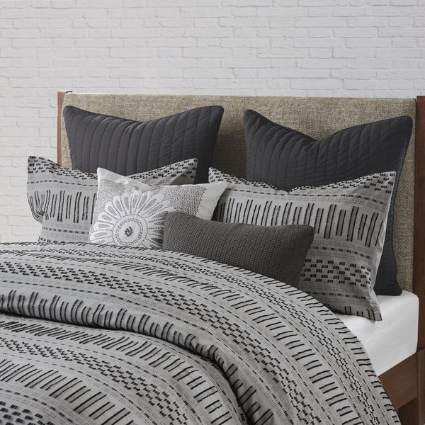 JLA Home INK+IVY - Cotton Jacquard Duvet Cover Mini Set with Breathable OEKO-TEX Cotton, Grey Stripes & Eyelash Texture 92 L x 88 W x 0.13H II12-1102