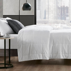 English Elm Down Breathable Nylon-Jersey Down Alternative Blanket — Cool, Silky, Wrinkle-Resistant Microfiber, Noiseless Quilted Twin White 15.75 L x 12.99 W x 5.51 H B035P266701