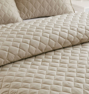 English Elm 10-piece California King Velvet Jacquard Comforter Set Layered Bedding with Microfiber Shams Champagne B035P482942