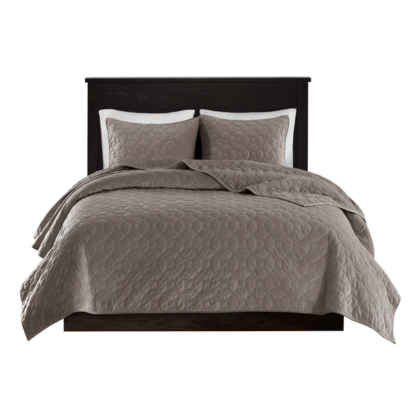 English Elm 3 Madison Park Harper Velvet Quilt Set King/Cal King Soft Geometric Quilted Texture Antimicrobial Finish taupe 17.72 L x 16.14 W x 8.27 H B03597474