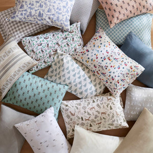 English Elm 4-piece Cal King Cotton Sheet Set Snowflake Print Breathable Wrinkle Resistant Bedding B035P408379