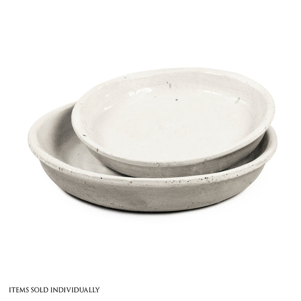 Distressed White Plate (9702L A25A) Zentique