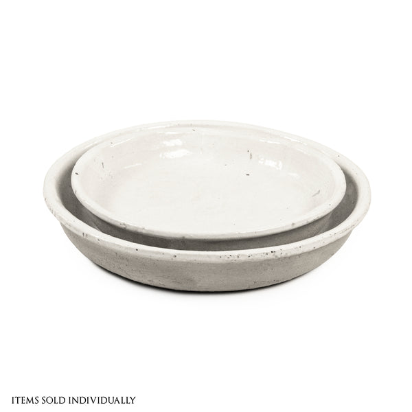 Distressed White Plate (9702L A25A) Zentique