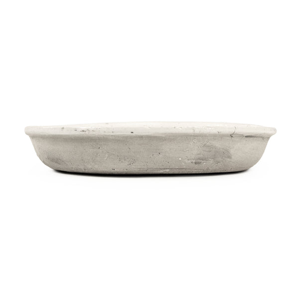 Distressed White Plate (9702L A25A) Zentique